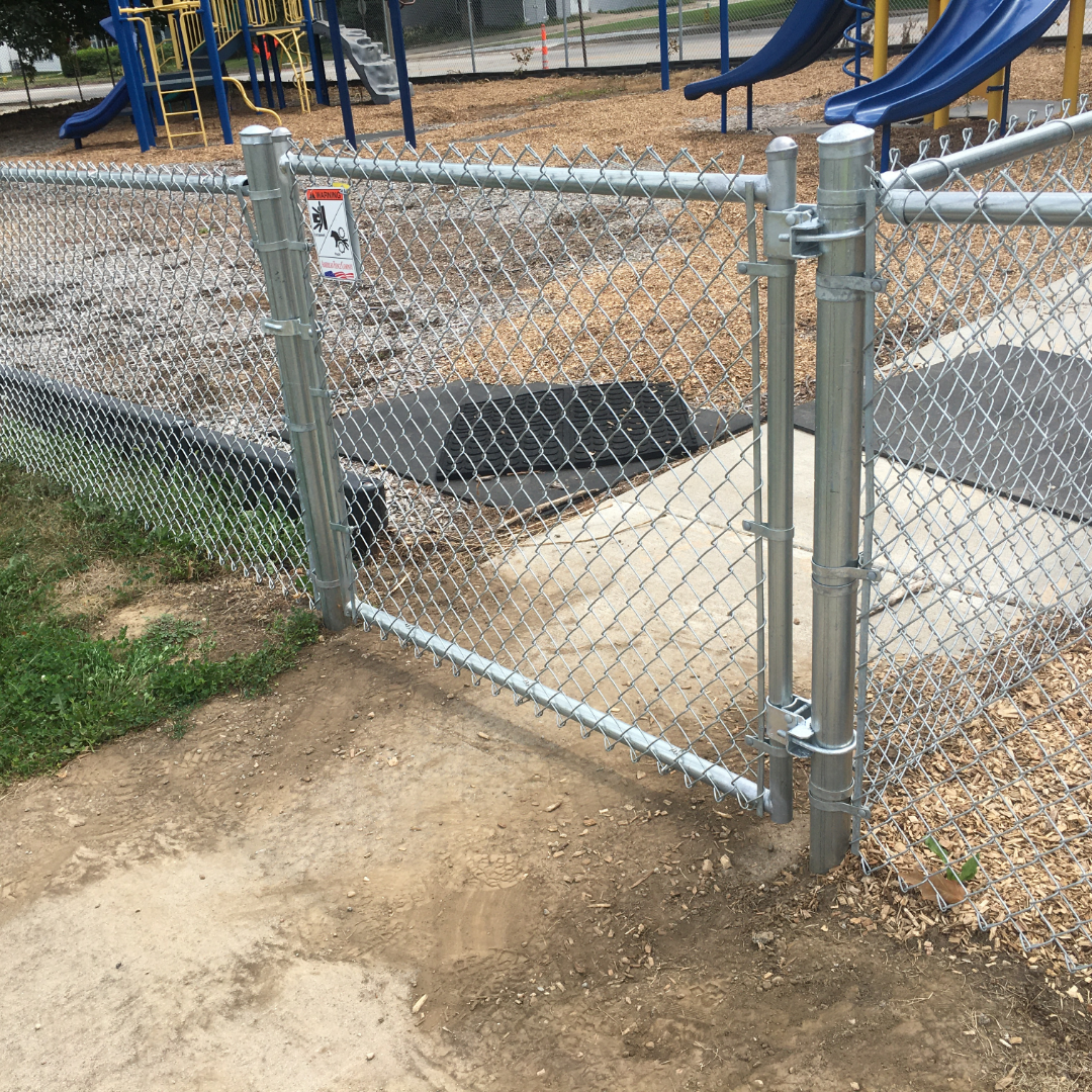 2" Galvanized Steel Fork Latch Hanger For Chain Link Fences