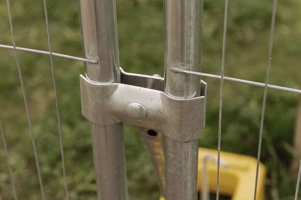 Anti-Climb Temporary Fence Panel - 6'6" Tall x 11'6" Wide: 200' Package